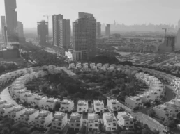 le c&eacute;l&egrave;bre circle village JVC Jumeirah a Duba&iuml;